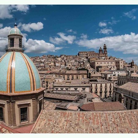 Apartamento Al Quarantuno Caltagirone Exterior foto