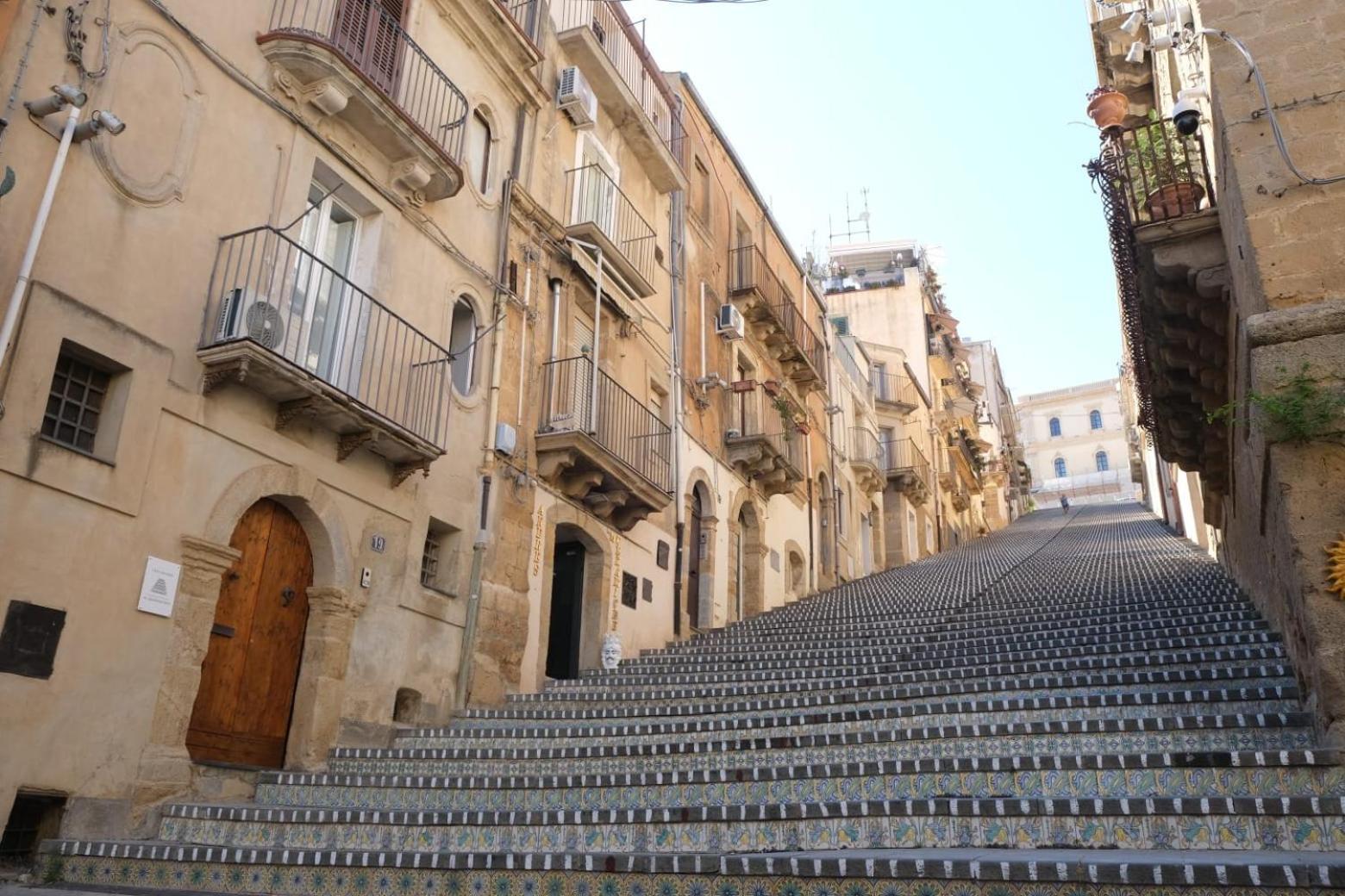 Apartamento Al Quarantuno Caltagirone Exterior foto
